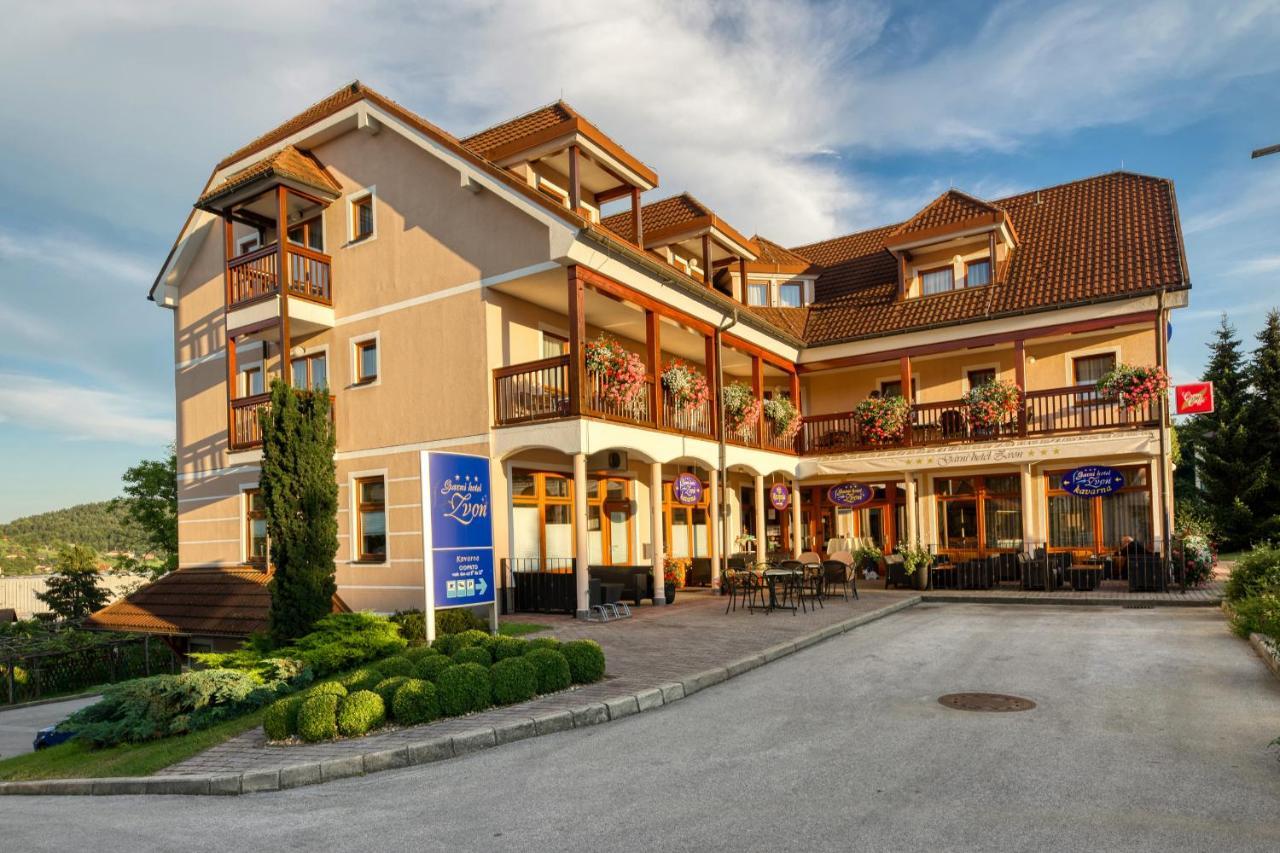 Garni Hotel Zvon Zreče Kültér fotó