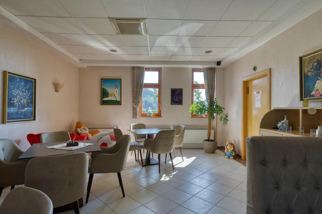 Garni Hotel Zvon Zreče Kültér fotó