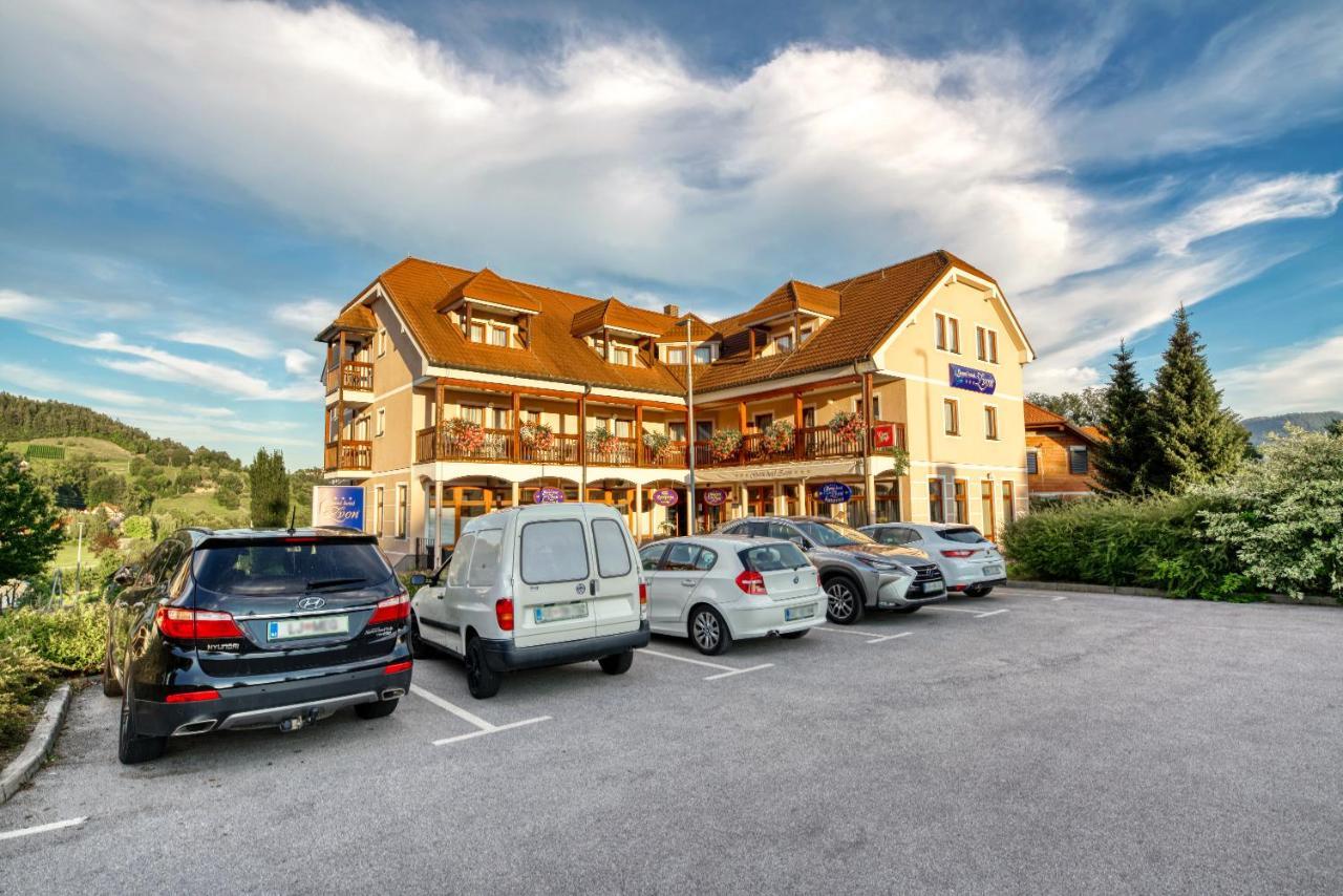 Garni Hotel Zvon Zreče Kültér fotó