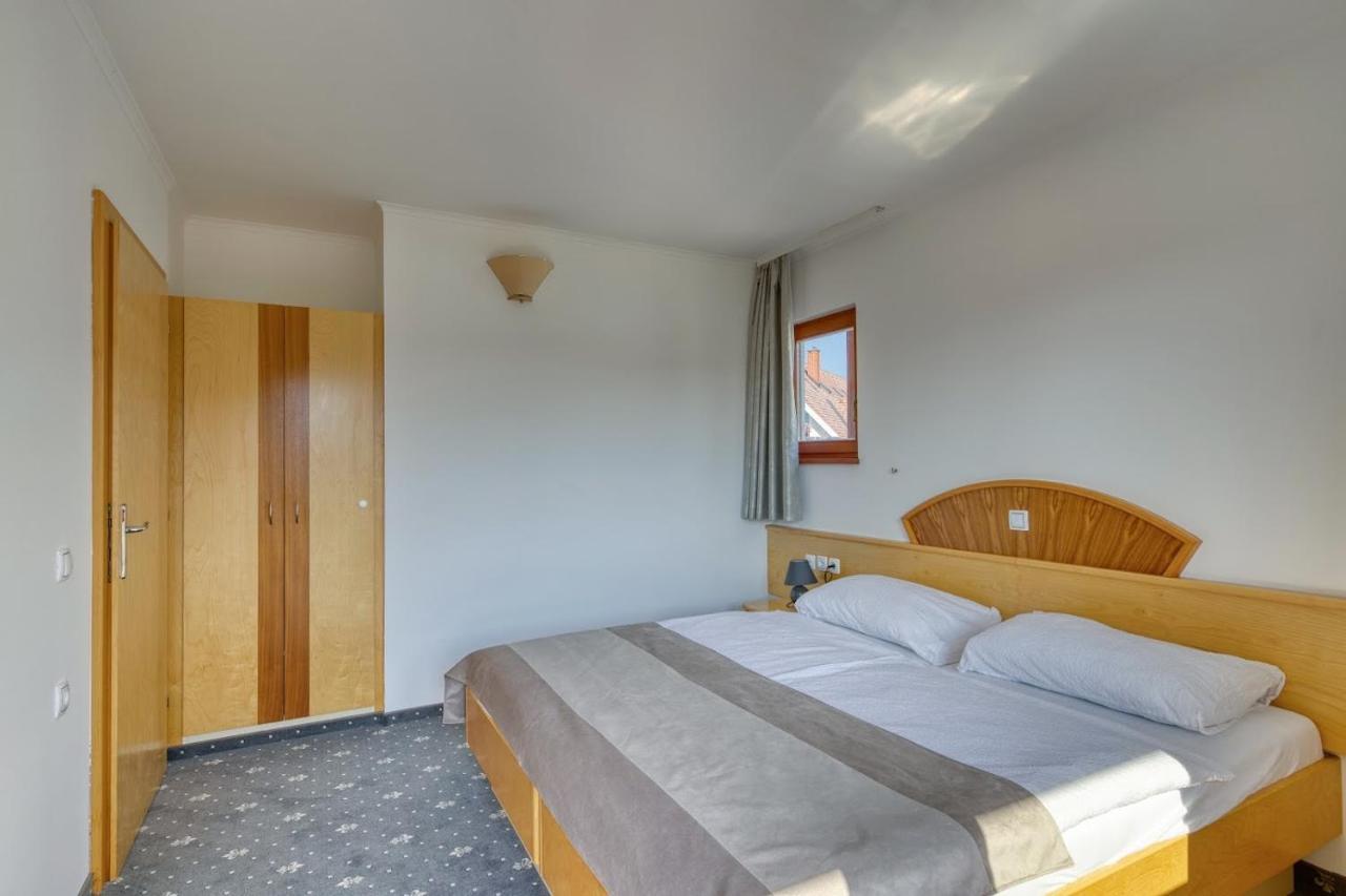Garni Hotel Zvon Zreče Kültér fotó