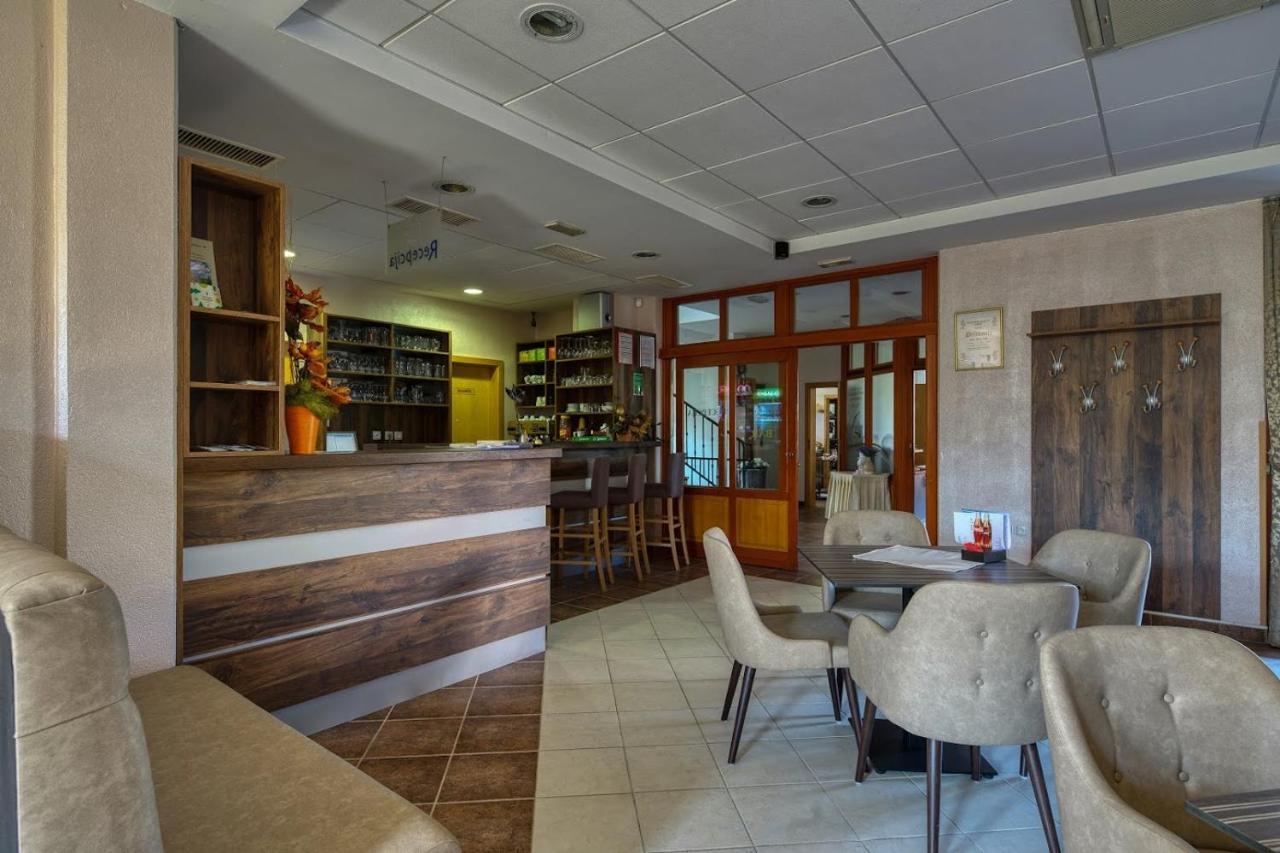 Garni Hotel Zvon Zreče Kültér fotó