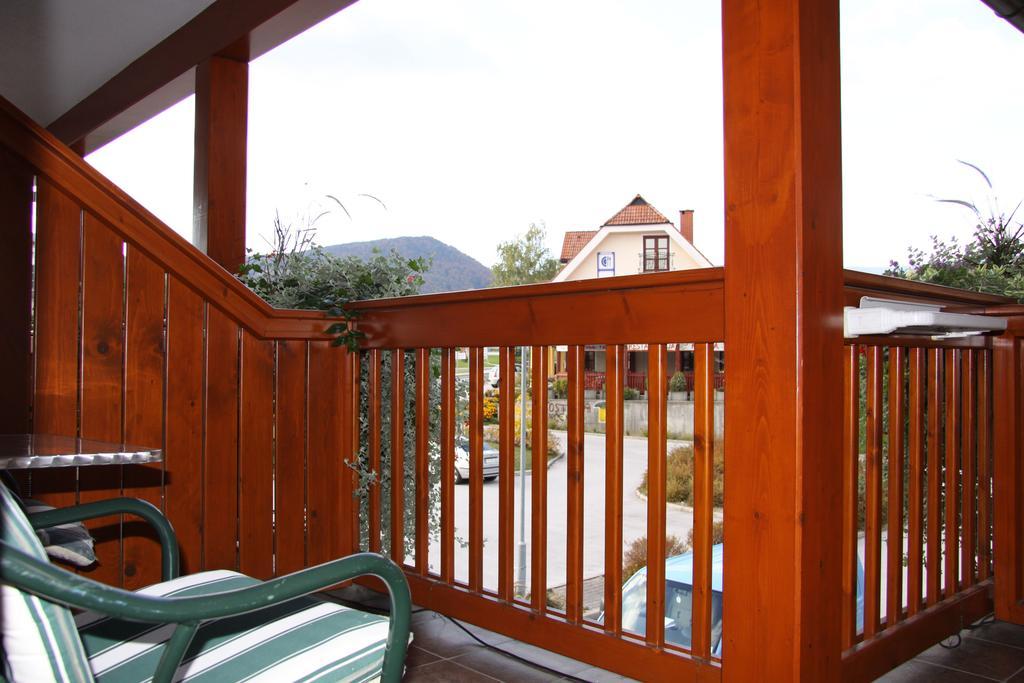 Garni Hotel Zvon Zreče Kültér fotó